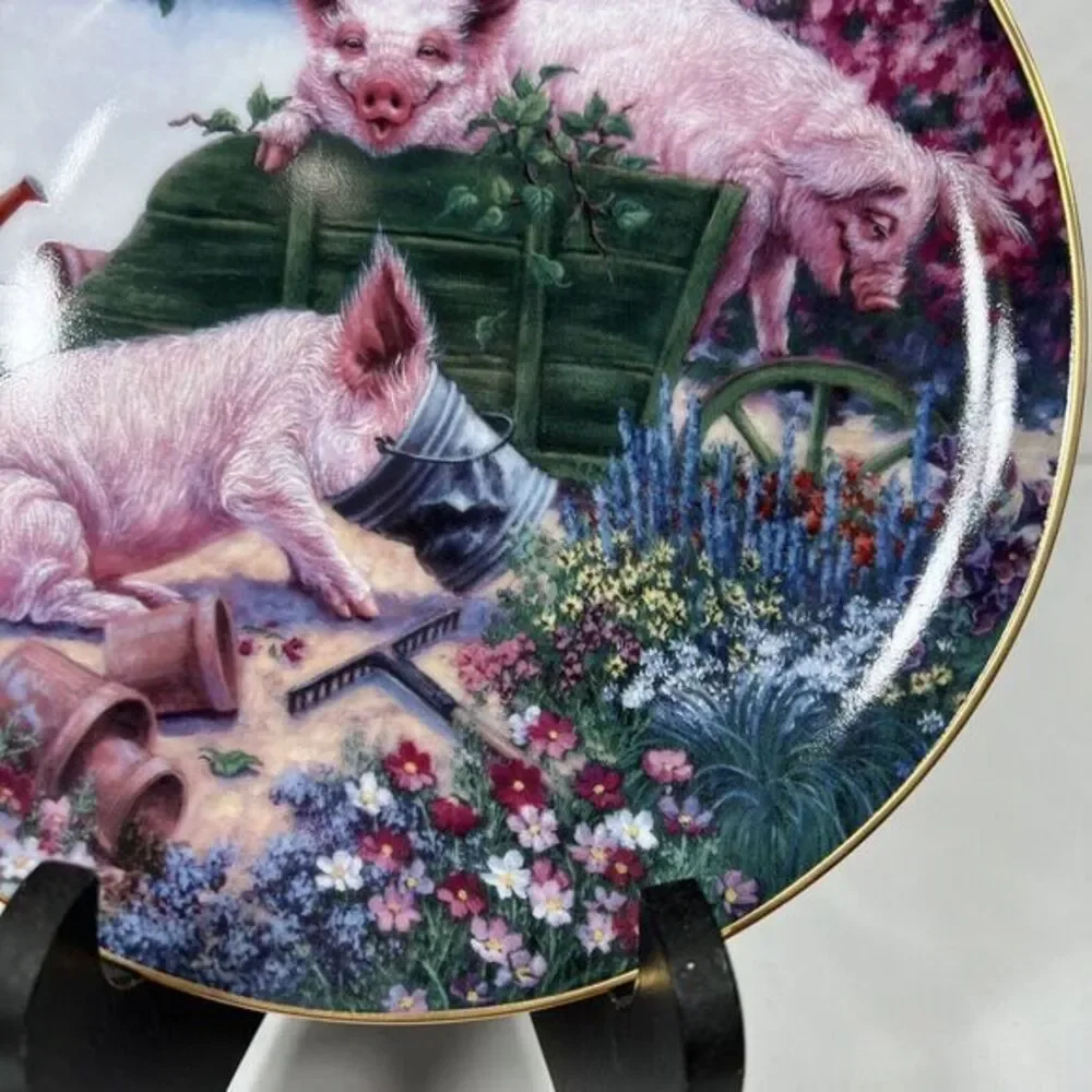 Danbury Mint, Pigs in‎ Bloom, Joan Wright, 